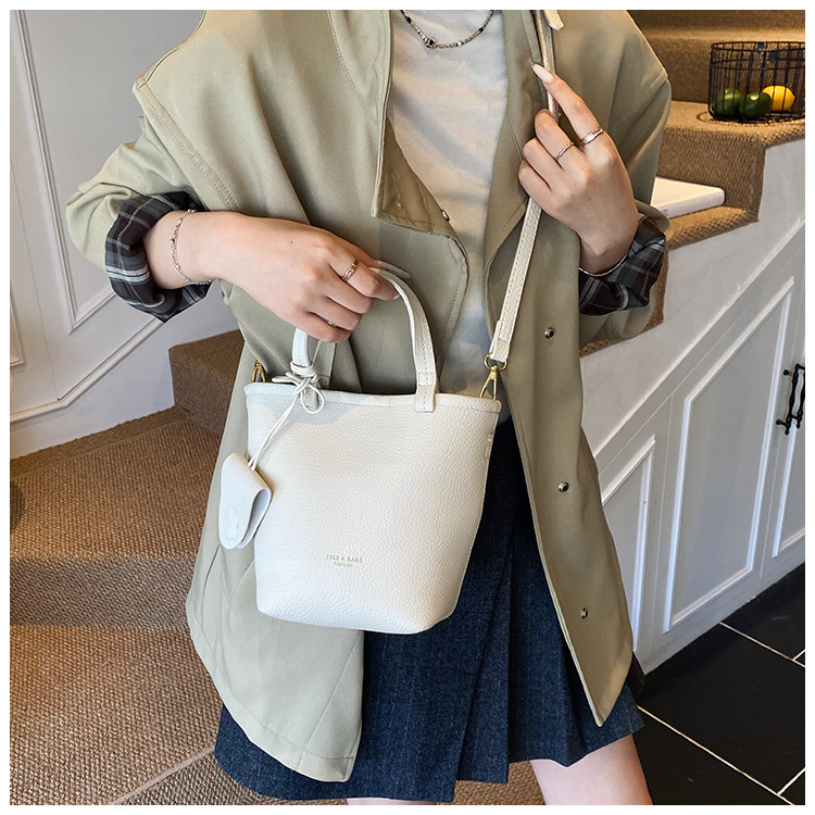 Autumn New Women s Shoulder Bag Minimalist Niche Women s Hand held Basket Bag Autumn New Designer Bag New Texture Bucket Bag Commuter Women s Crossbod