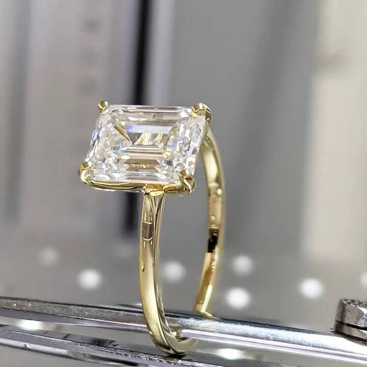 Elisa Wholesale Engagement Rings Jewelry Women VVS Emerald Moissanite Diamond 10K 14k 18k Karat Solid Real Yellow Gold