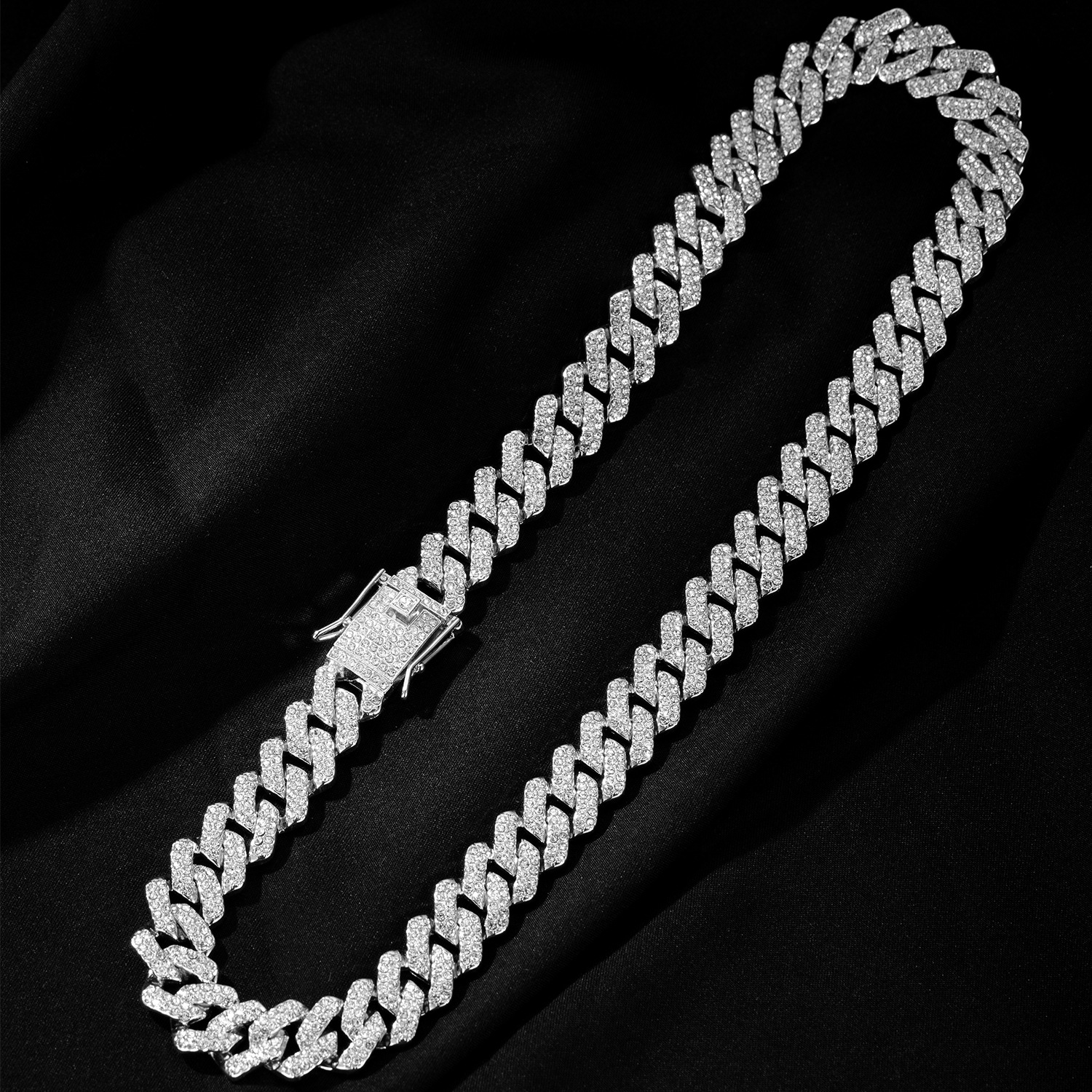 Diamond Cuban Chain, Silver Zinc Alloy, European and American Hip Hop Style Necklace, Single Row Punk Chain, Men's and Women's Design, Neck 