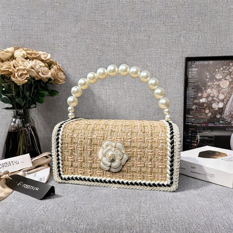 High-End Creative Pearl Handheld Light Milky White -Style Tissue Box Fabric Jacquard Desktop Ornament Decoration