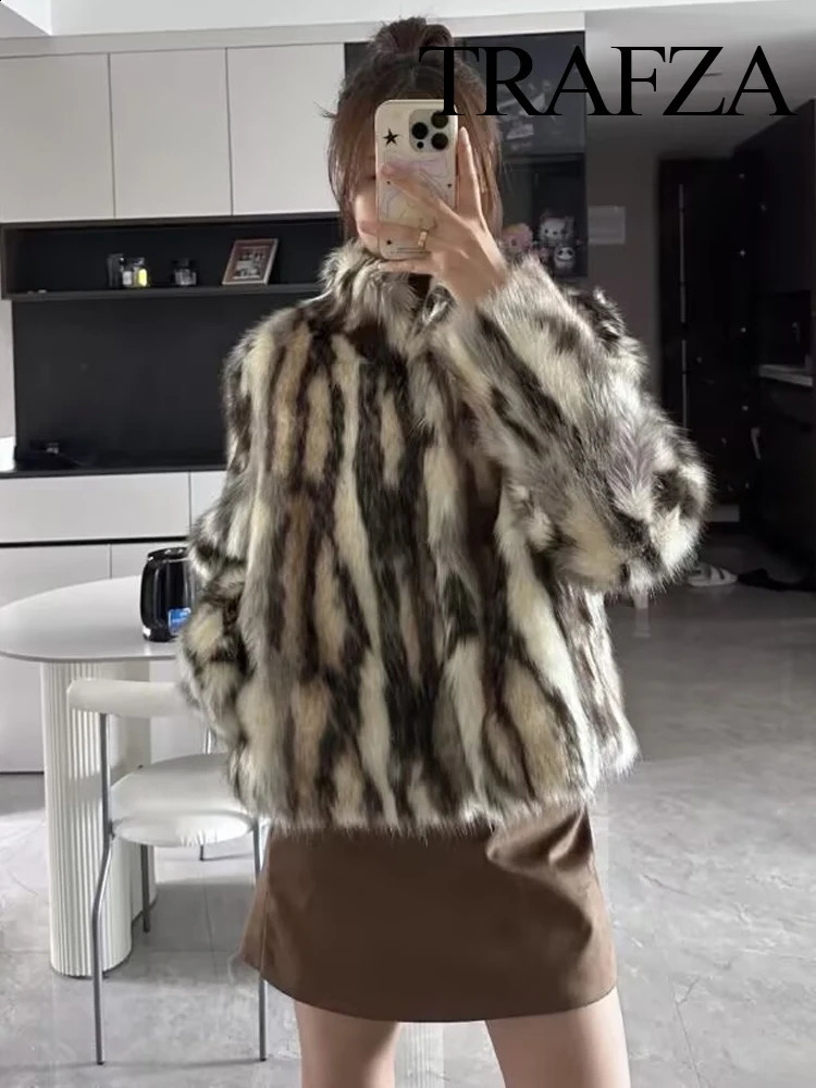 TRAFZA Women Winter Fashion Multicolor Faux Fur Effect Casual Coat Woman Elegant Long Sleeves Button Warm Short Jacket Mujer 250827