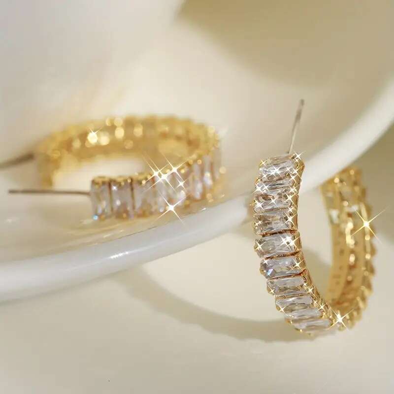 Light High-End White Zircon C-Shaped Earrings Hoop Niche Personality Jewelry Elegant Heavy Craft New Trendy Ear Accessories