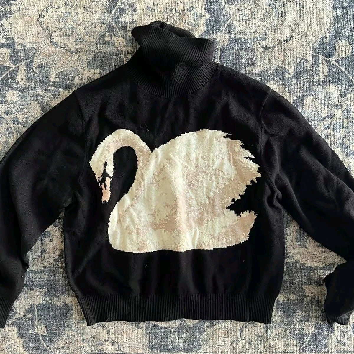 Black Swan Graphic Print Women Sweet Cute Turtleneck Knitted Sweater Y2K Style Winter Harajuku High Street Casual Warm Pullover 250827