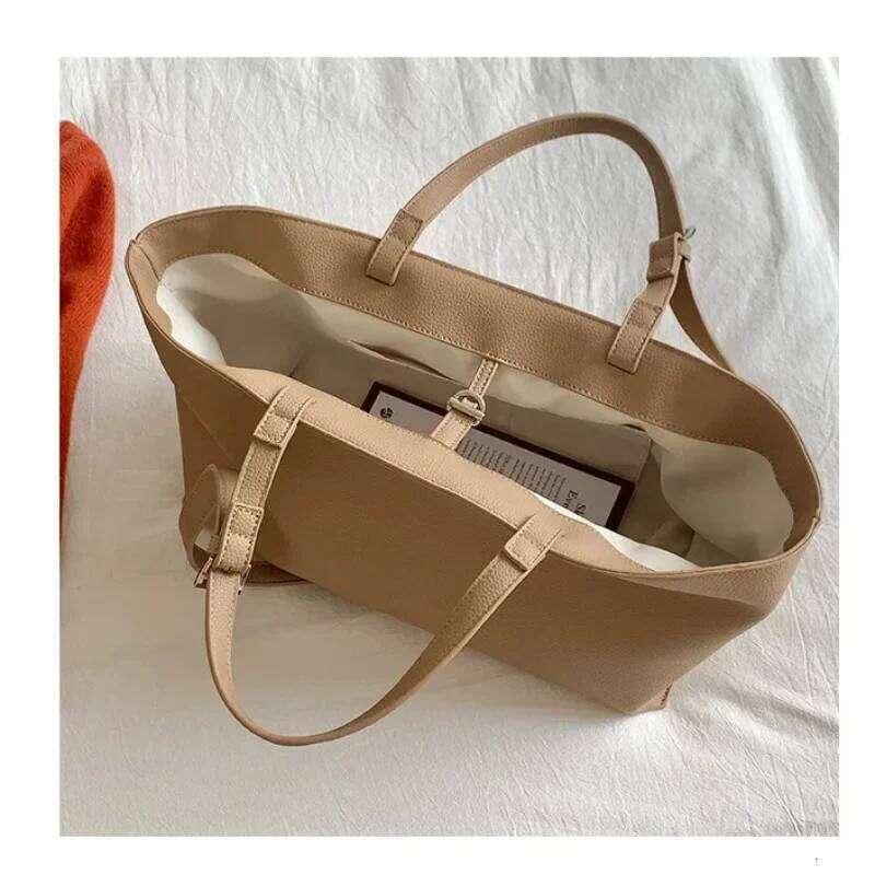 Tote Soft Leather Shoulder Bag 2025 New Fashion Korean Simple Large Capacity Vintage Casual Solid Trend Handbags