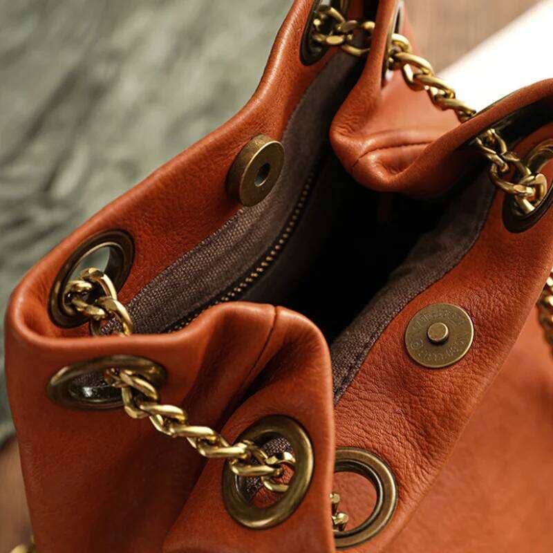 New Bucket Retro Handmade Vegetable Tanned Leather Women's Chain Tassel Fashion Simple Messenger Bag 2025