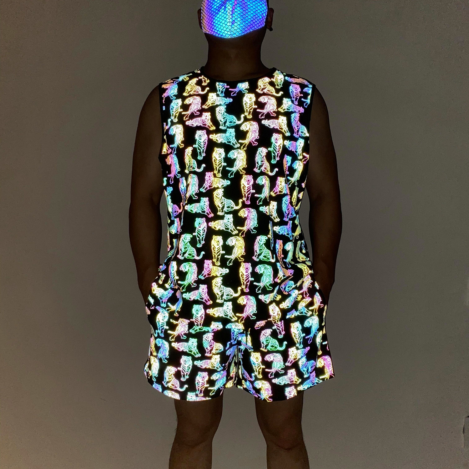 Men's Tracksuits Summer Tracksuit Sets Colorful Reflective Tank Top Elasticity Breathable Sportswear Vests Light Reflection Joggin
