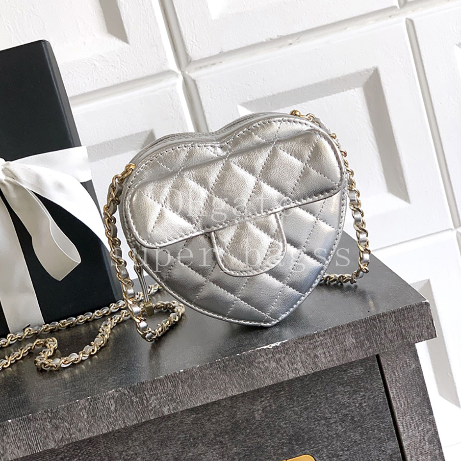 Luxury designer bag 13CM Heart bag Lambskin evening bag genuine leather handbag Mirror quality shoulder bag Mini chain bag with box C733