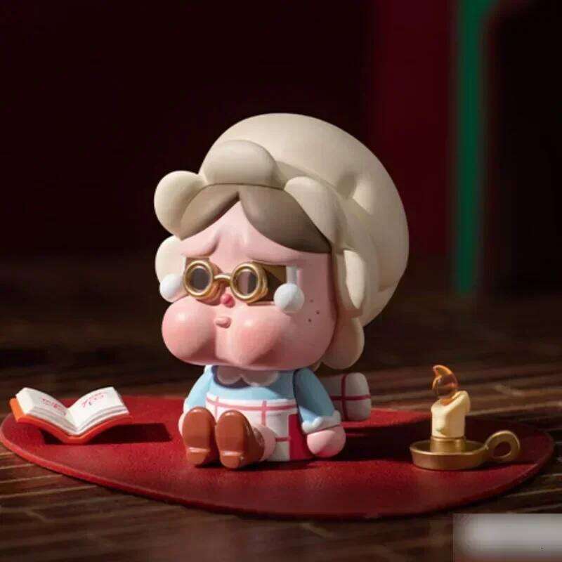 POP MART CRYBABY Lonely Christmas Series 100% Original Blind Toys Bag Mystery Box Mistery Caixa Action Figure