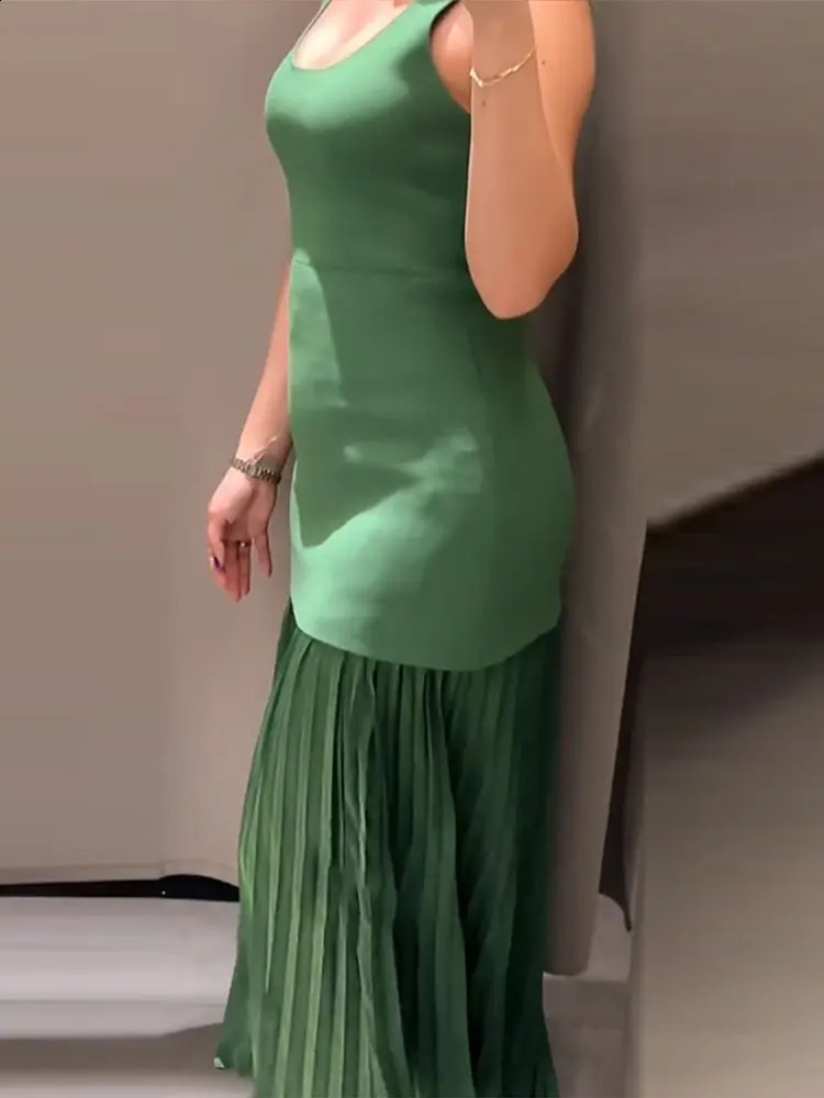 Chic Green Knitted Patchwork Pleated Midi Dress For Women Holiday Sleeveless Oneck Party Long Dress Evening Aline Vestidos 250828