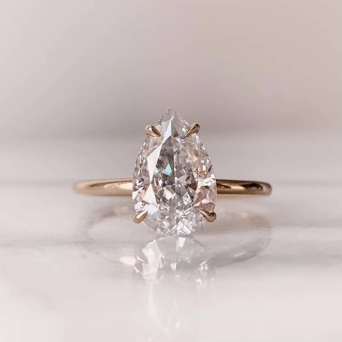 10k Solid Gold 2.5CT High Quality Pear Cut Moissanite Diamond Rose Gold Engagement Rings