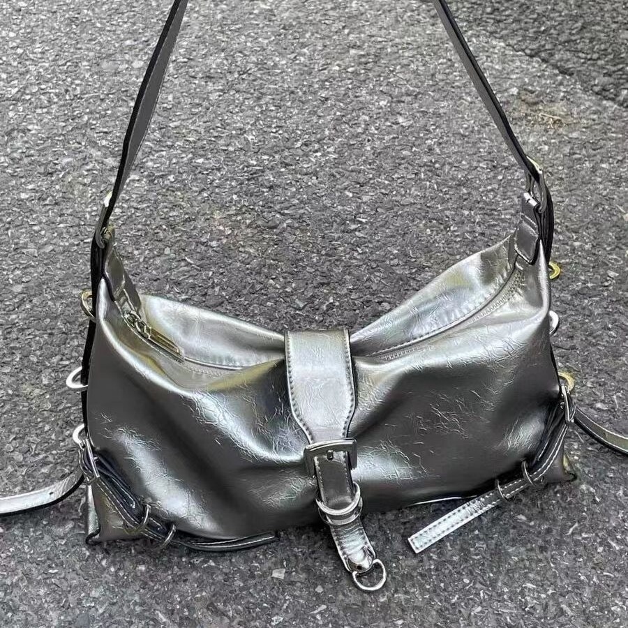 Autumn New Women s Shoulder Bag French Niche Design Silver Armpit Bag Women s Crossbody Bag Autumn New Casual Minimalist Designer Bag Trendy Pleated A