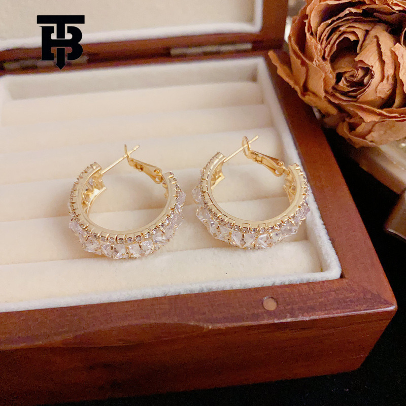 Free Shipping For New Designer Accessories Retro Zircon Geometric C-shaped Earrings For Women Light Luxury Unique Personality Elegant High-end Hoop Ea