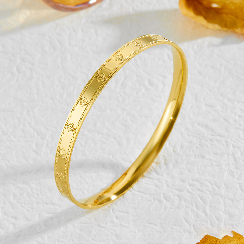 European and American fashion bracelets for women, lucky four-leaf clover bracelet, 18K gold-plated stainless steel, luxury designer wedding bracelet