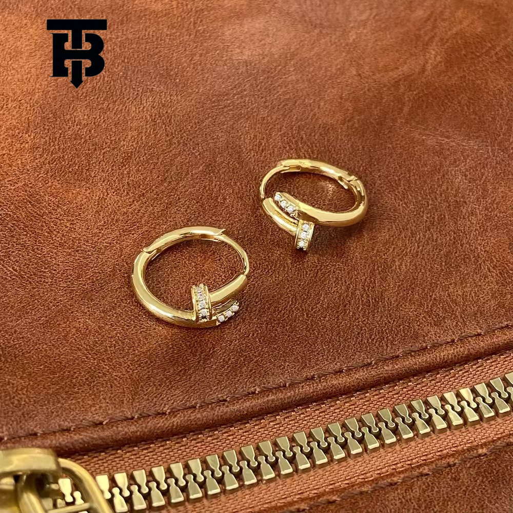 Free Shipping For New Designer Accessories Fashion Simple Micro Inlaid Round Earrings Rose Gold Hot-selling Nail Shape American Style Women's Ear