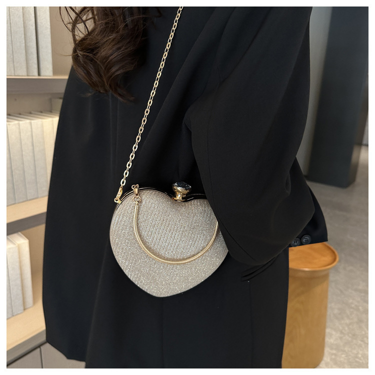 2025 autumn new light luxury and atmospheric bright chain bag, atmospheric single shoulder crossbody bag, niche style designer crossbody bag