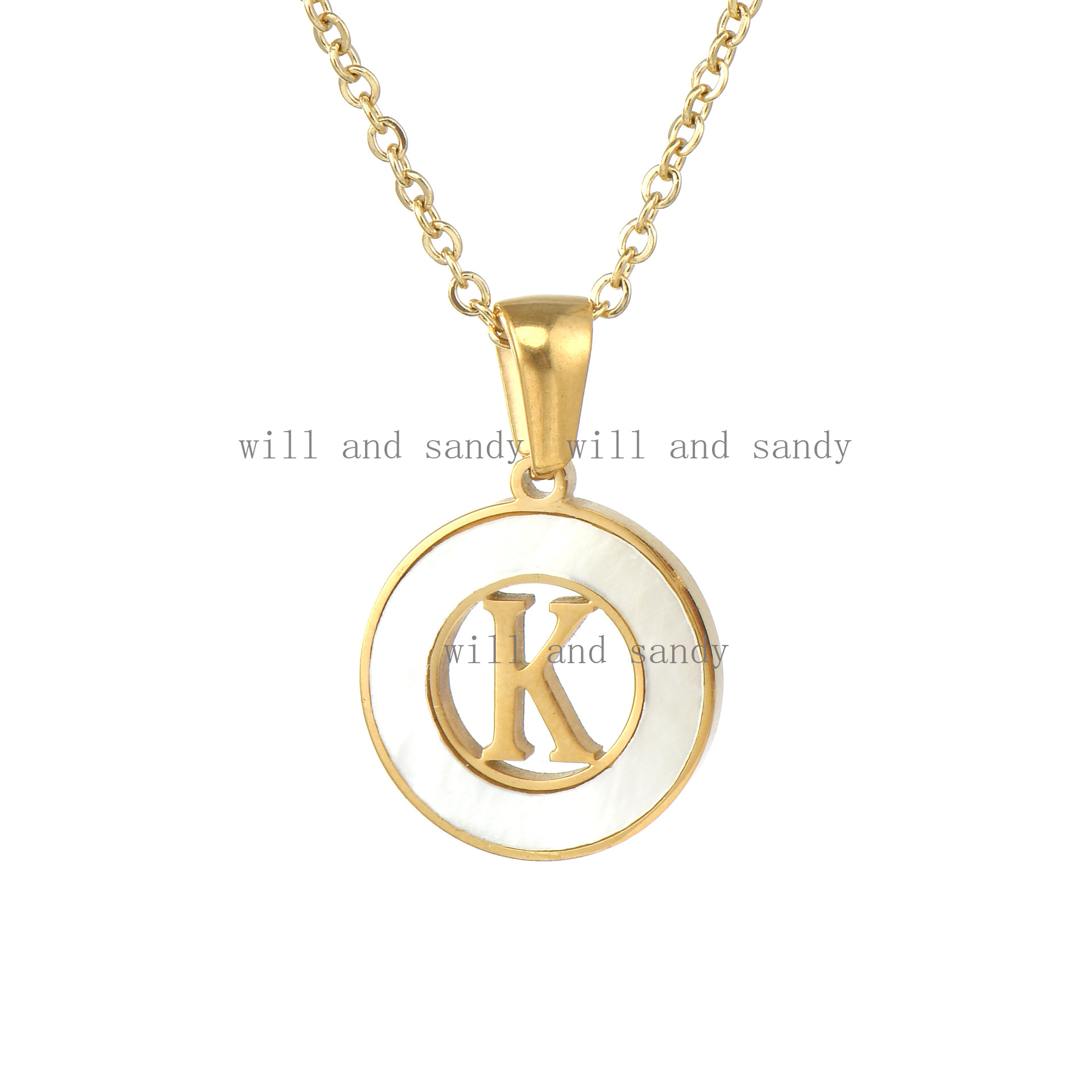 26 English Letter Necklace Tarnish Free 18k Gold Hollow Shell Alphabet Initial Name Pendant Necklaces Stainelss Steel Chain Women Girls Designer Jewel