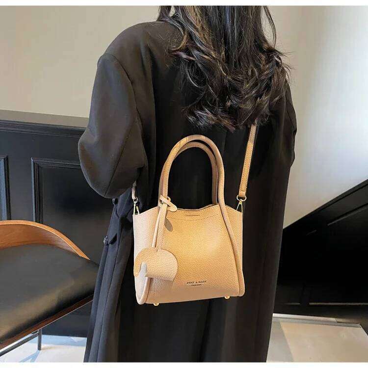 Solid Color Leather Tote Bag - Unique Crossbody Strap Design, Minimalist Vintage Style With Fashionable Letter