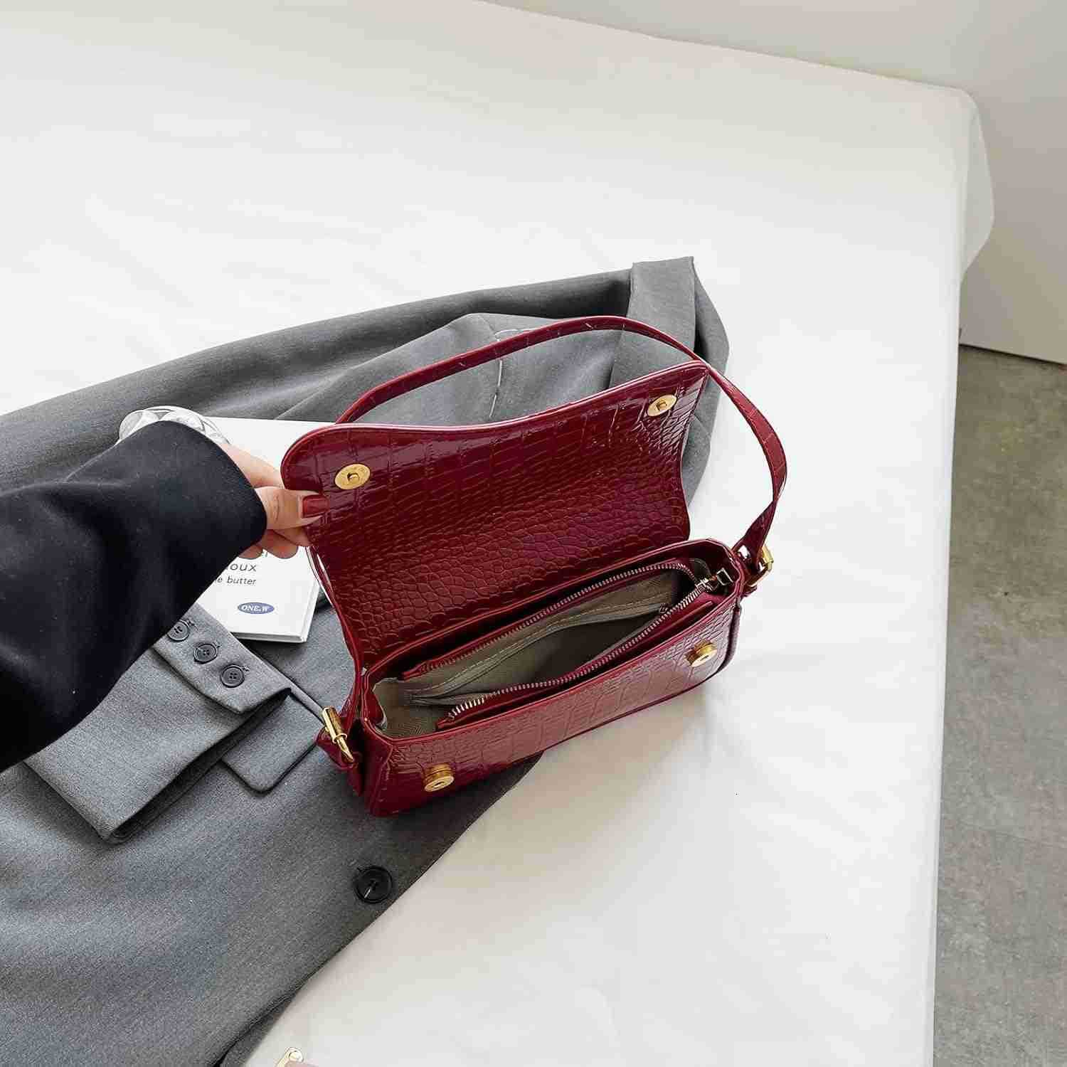 Tote Bag for Women with 2 Removable Straps and Zipper Closure M250828