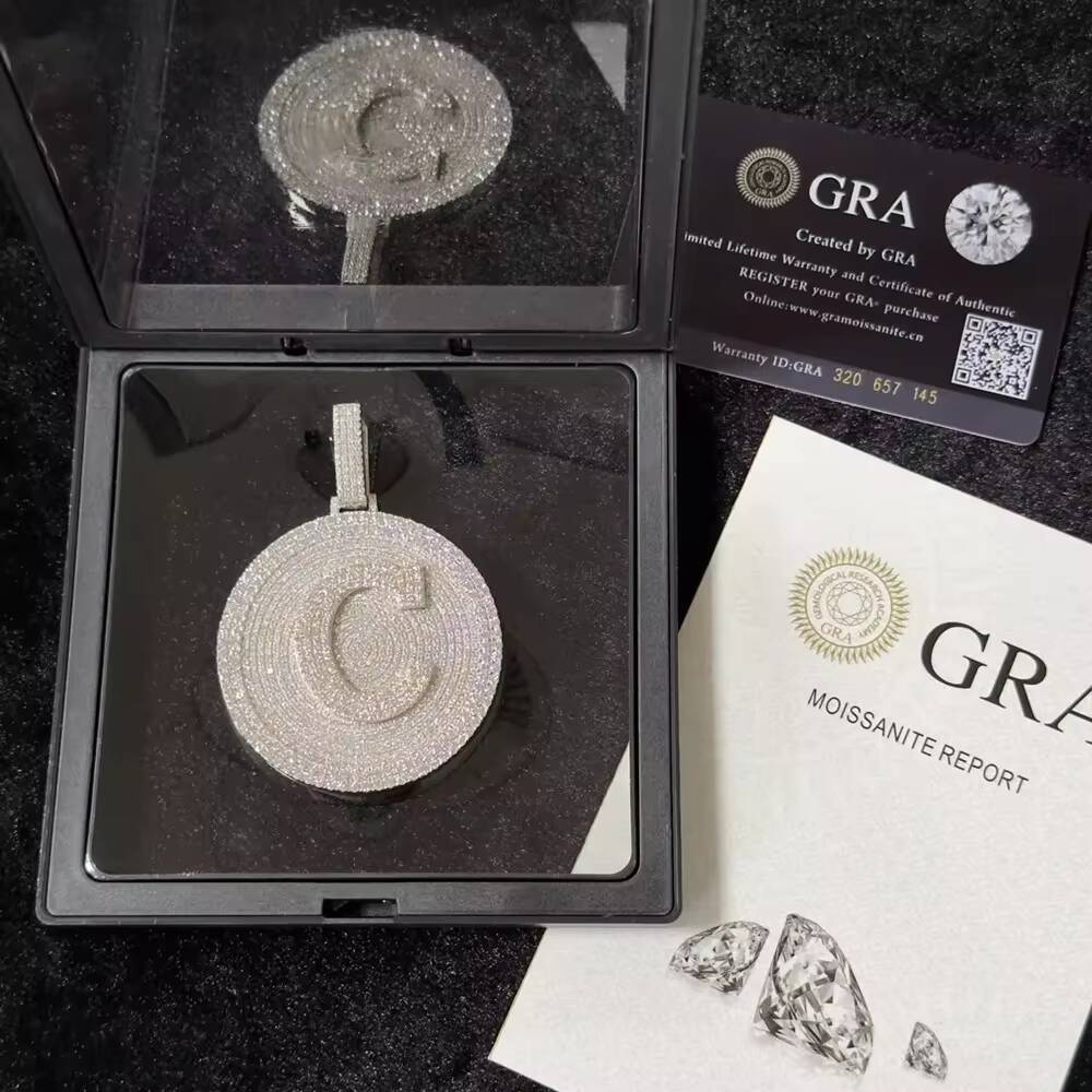 Custom Made Luxury Jewelry High Quality 26letter Alphabet Round VVS Moissanite Pendant 925 Silver Iced Out Hip Hop Style