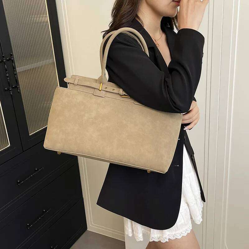 Portable Shoulder Tote Fashionable Casual Women's Bag, Large Capacity, Korean Version, Commuting To Work, Niche