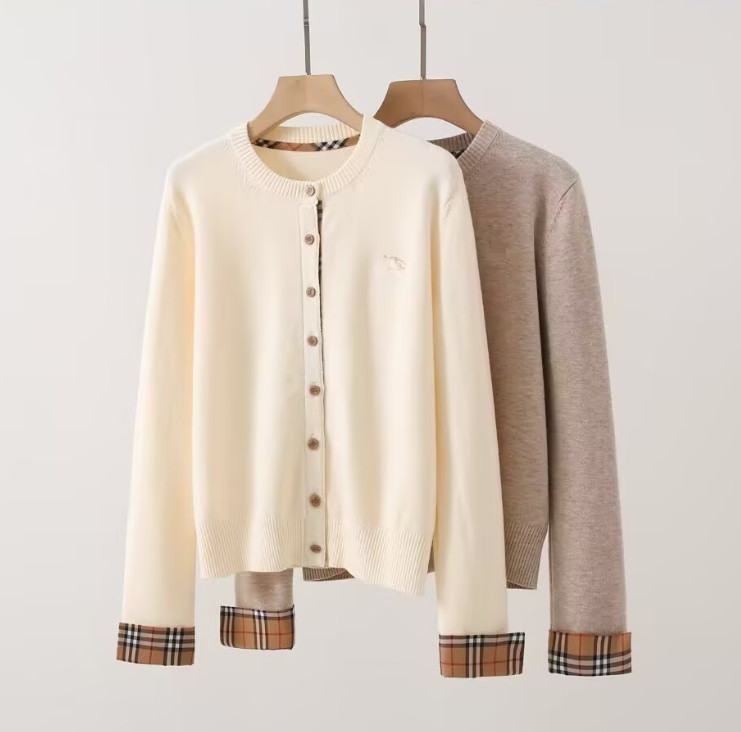 New autumn-winter classic plaid knit cardigan sweater designer college style sweater