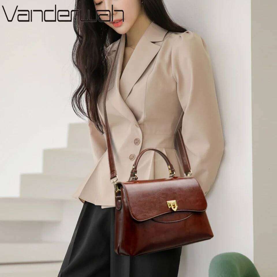 Large Capacity Multilayer Shoulder Messenger Bag High Quality Leather Handbag Women Designer Crossbody Sac Female Tote