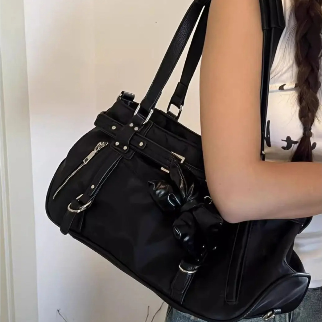 Autumn New Women s Handbag Korean Minimalist Large Capacity Handbag Nylon Fabric Commuting Armpit Tote Bag Autumn New Designer Bag