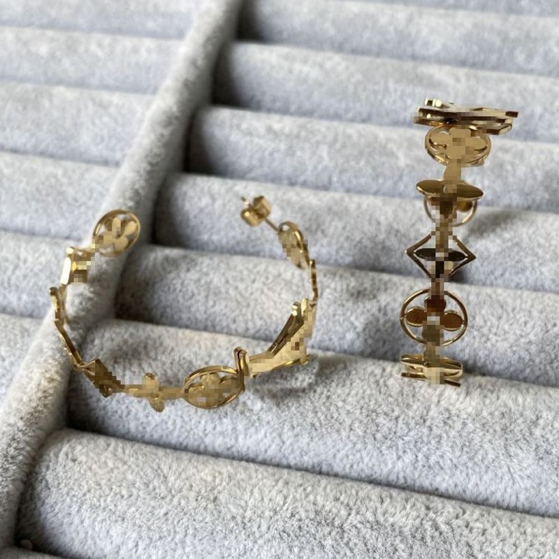 Big Size Luxury Designer Earrings Hoops 18K Gold Plated V Letter High Polished Titanium Steel Fashion Earrings For Women Lady Wholesale