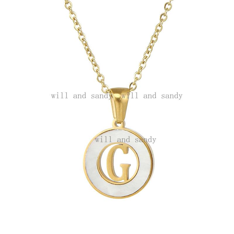 26 English Letter Necklace Tarnish Free 18k Gold Hollow Shell Alphabet Initial Name Pendant Necklaces Stainelss Steel Chain Women Girls Designer Jewel