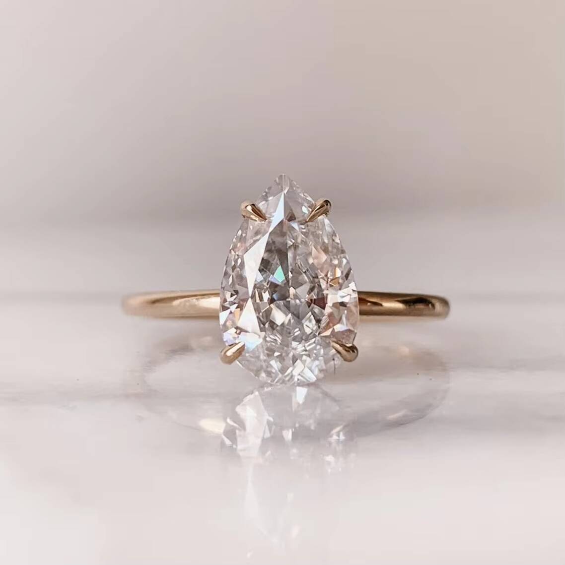 10k Solid Gold 2.5CT High Quality Pear Cut Moissanite Diamond Rose Gold Engagement Rings