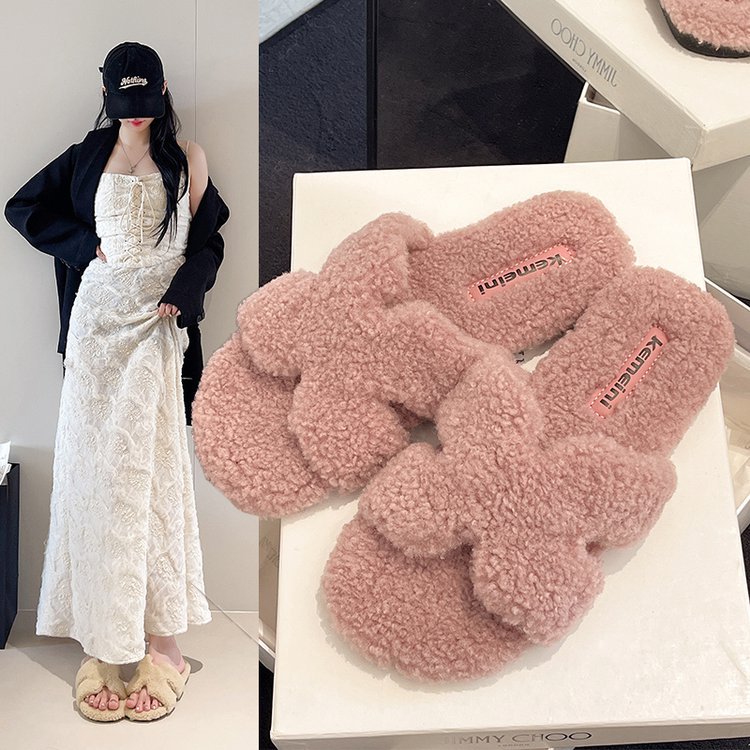 Hot free shipping designer slippers for womens flat slippers yellow pink black beige New fashionable and versatile winter slippers