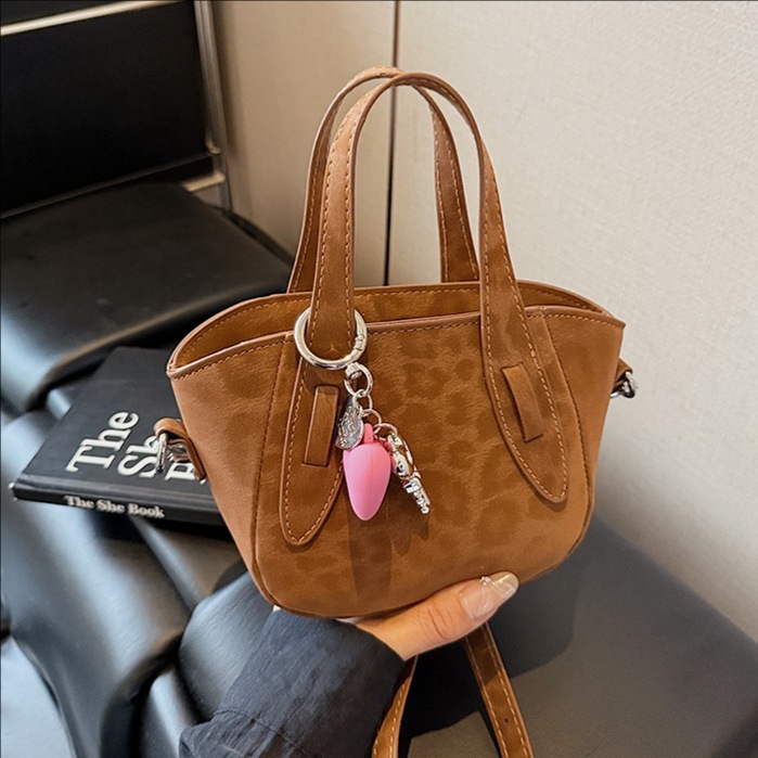 Autumn New Women s Shoulder Bag Retro Niche Leopard Print Women s Handbag Autumn And Winter New Casual Women s Crossbody Bag New Designer Bag