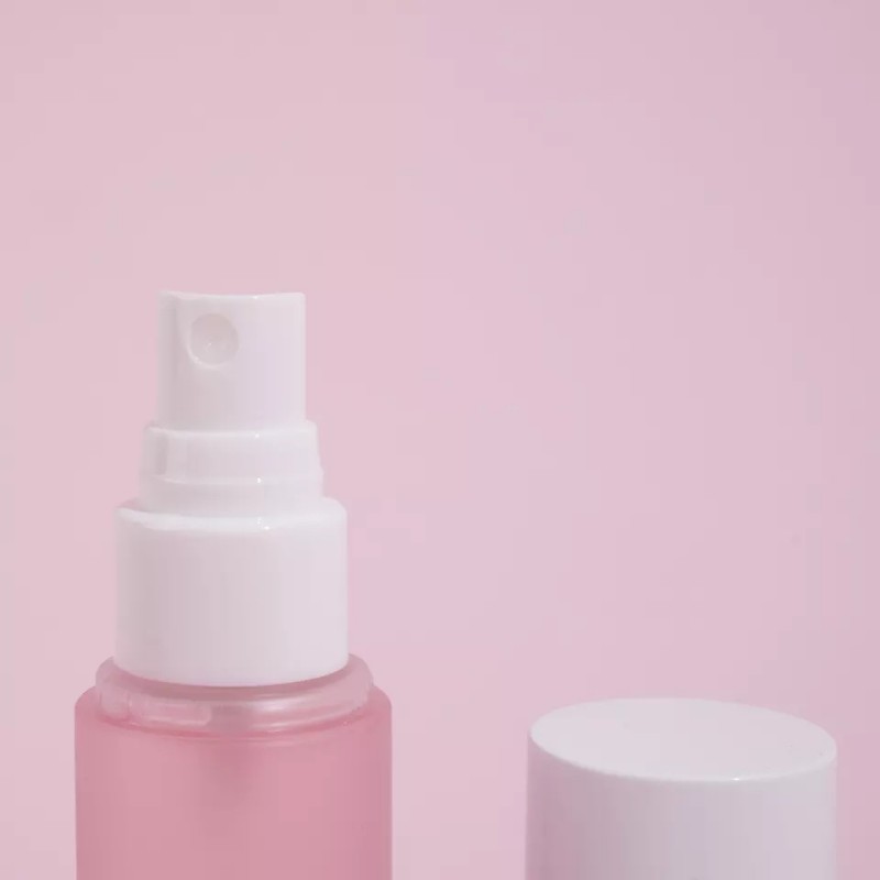 Custom LOGO 30ml Compact Pink Aquatic Lighting Makeup Fixing Mist Travel-Friendly Skin Enhancer