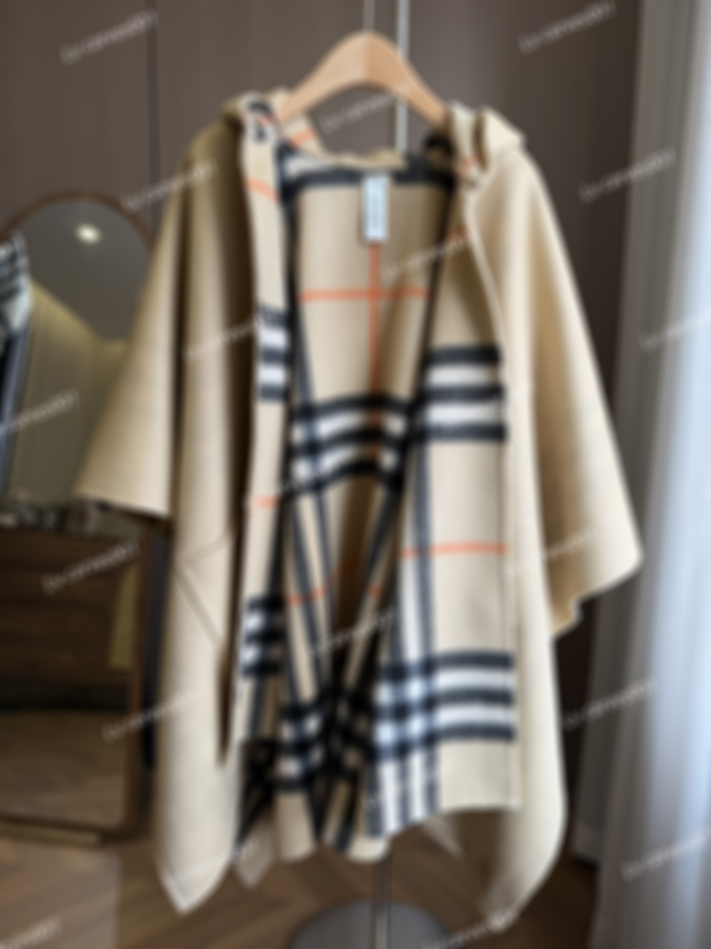 25ss Winter hooded checkered brand cape 100% cashmere double-sided women shawl, warm in autumn and winter, scarf, wool coat, multi-functional