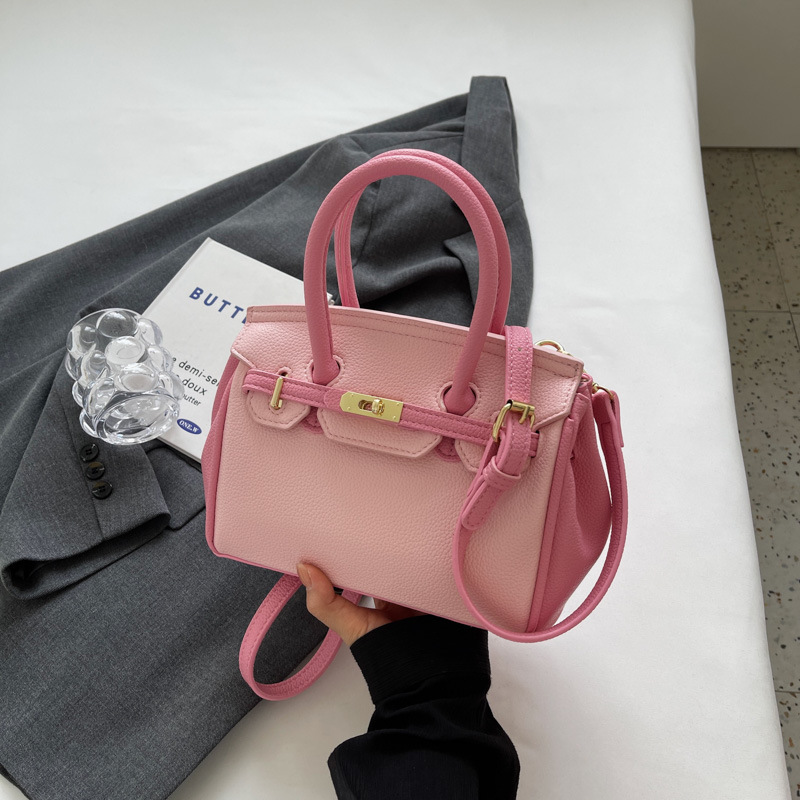 Free delivery designer bags Boston bag Pillow bag women new versatile handbag single shoulder crossbody bag Premium Canvas Sleek white