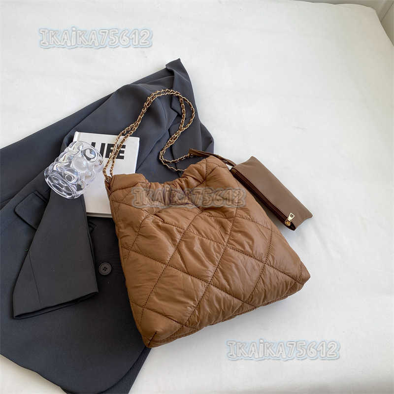 Soft Leather Large Capacity Fashion Single Shoulder Bag for Women 2023 Summer Commuting Textured Underarm Bag Stylish Casual Bag H250829