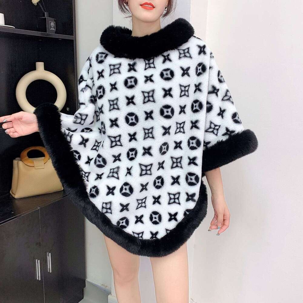 4 Colors 2025 New Loose Streetwear Zebra Printed Poncho Cloak Winter Warm O Neck Faux Rabbit Fur Women Pullover Shawl Coat