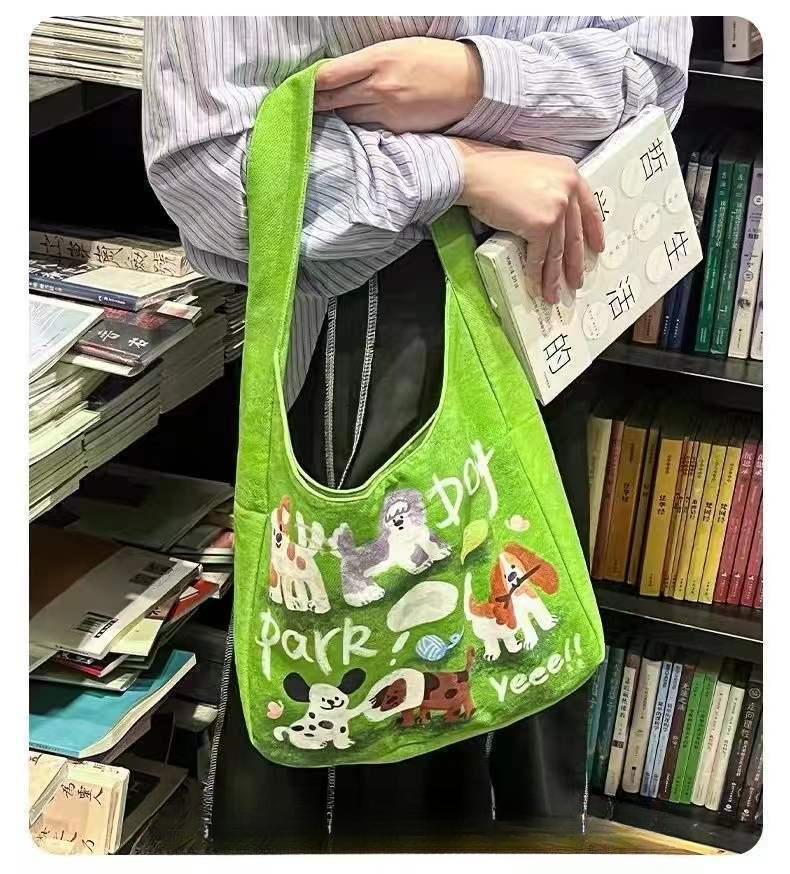 2025 autumn new small dog shoulder bag, niche minimalist style, large capacity canvas bag bag, student commuting handbag, casual outdoor designer shou