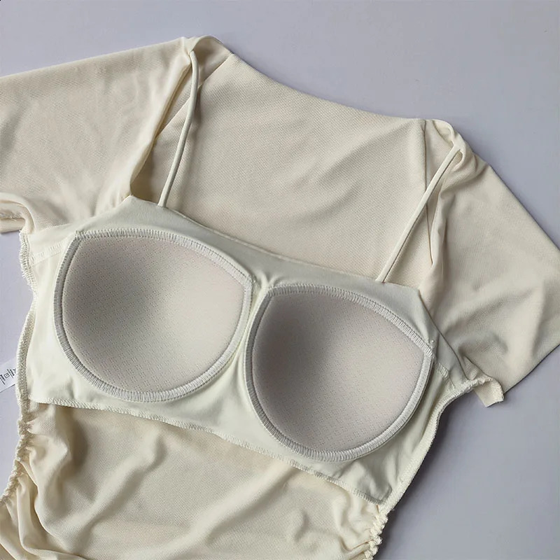 Summer Fake Two Piece Yoga Dress Fixed Chest Cushion Sports Mesh Short Sleeves Wearing Running Sports Fitness Top 250829