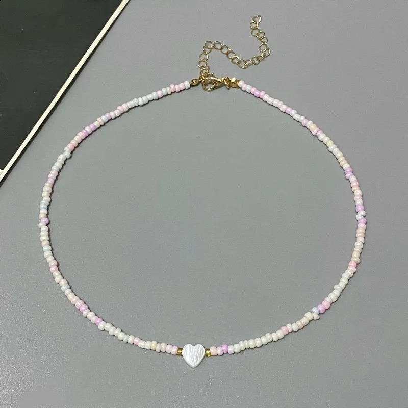 Nature Shell Love Heart Choker Necklace for Girl Spring Summer Fashion Small Colorful Glass Beads Necklace Gift for Friend 250829