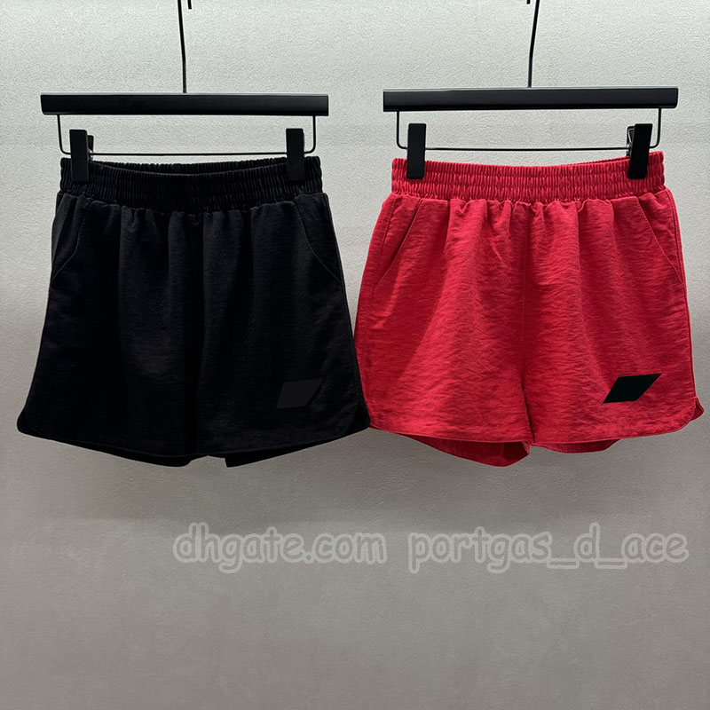 Luxury Women Sporty Shorts Designer Elastic Waist Red Mini Shorts Summer Vacation Beach Street Style Boxers