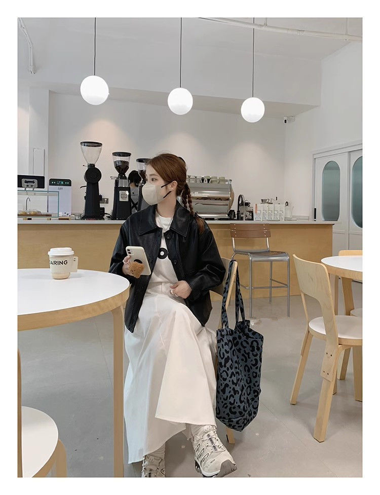 2025 autumn new personalized Korean style niche design fashionable leopard print casual outdoor handbag large capacity bag canvas bag designer shoulde