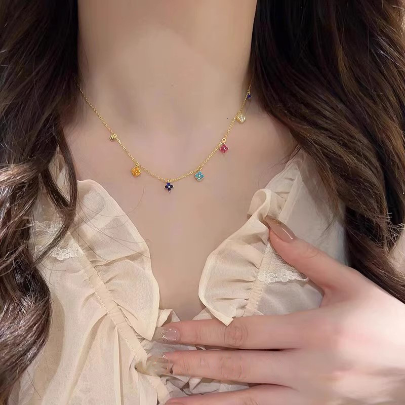 Dopamine Colorful Four-Leaf Flower Necklace for Women 2025 New Light Niche Exquisite High-End Versatile Elegant Whitening - view 3