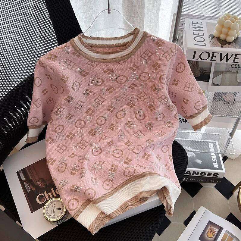 New 2024 Summer Women Short Sleeve Fashion Knit Glitter Stones Tshirt Femme Vintage Designer Slim Leisure T-Shirt Tops