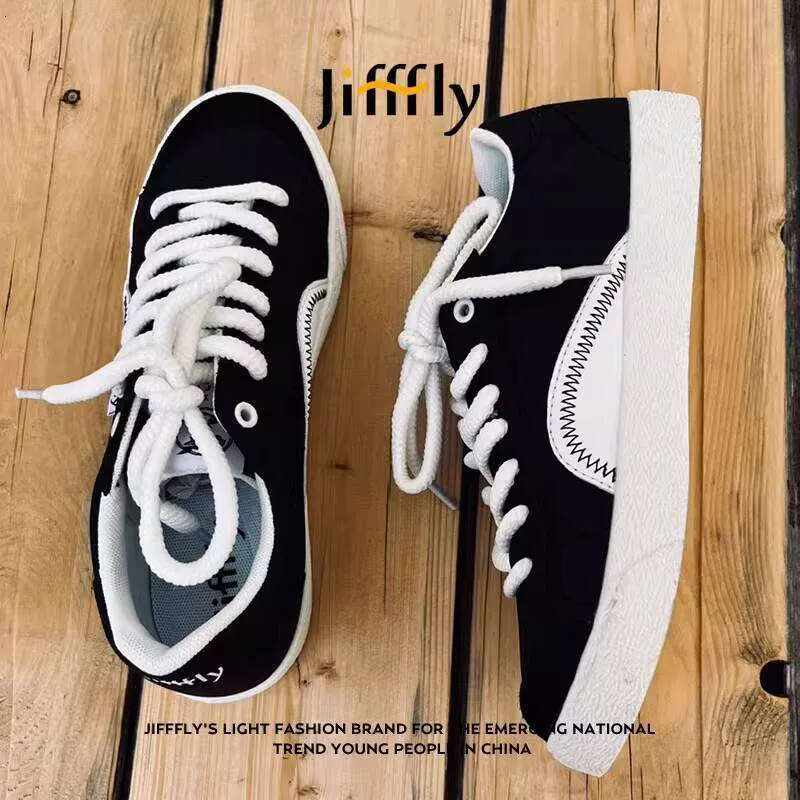 Jifffly Men 2024 Summer Free shipping New Versatile White Sneakers Casual Board Women Couple Style Sports designer shoes dh11021404045