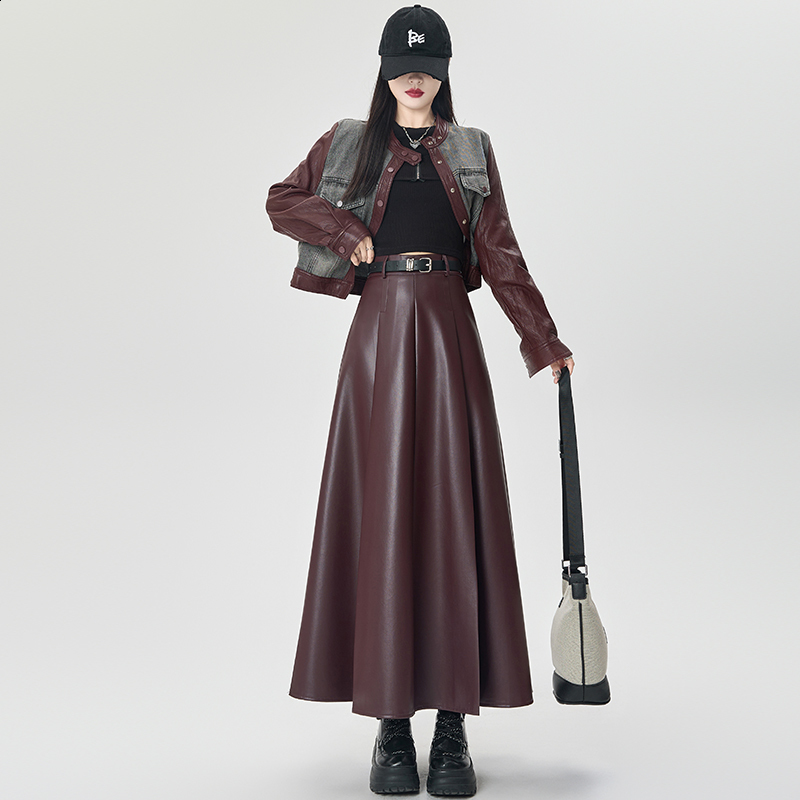 PU Leather Pleated Umbrella Skirt Coffee Color Leather Skirt Half Skirt Women Autumn Winter 2025 New Long High Waist Slimming Draped Aline 250214
