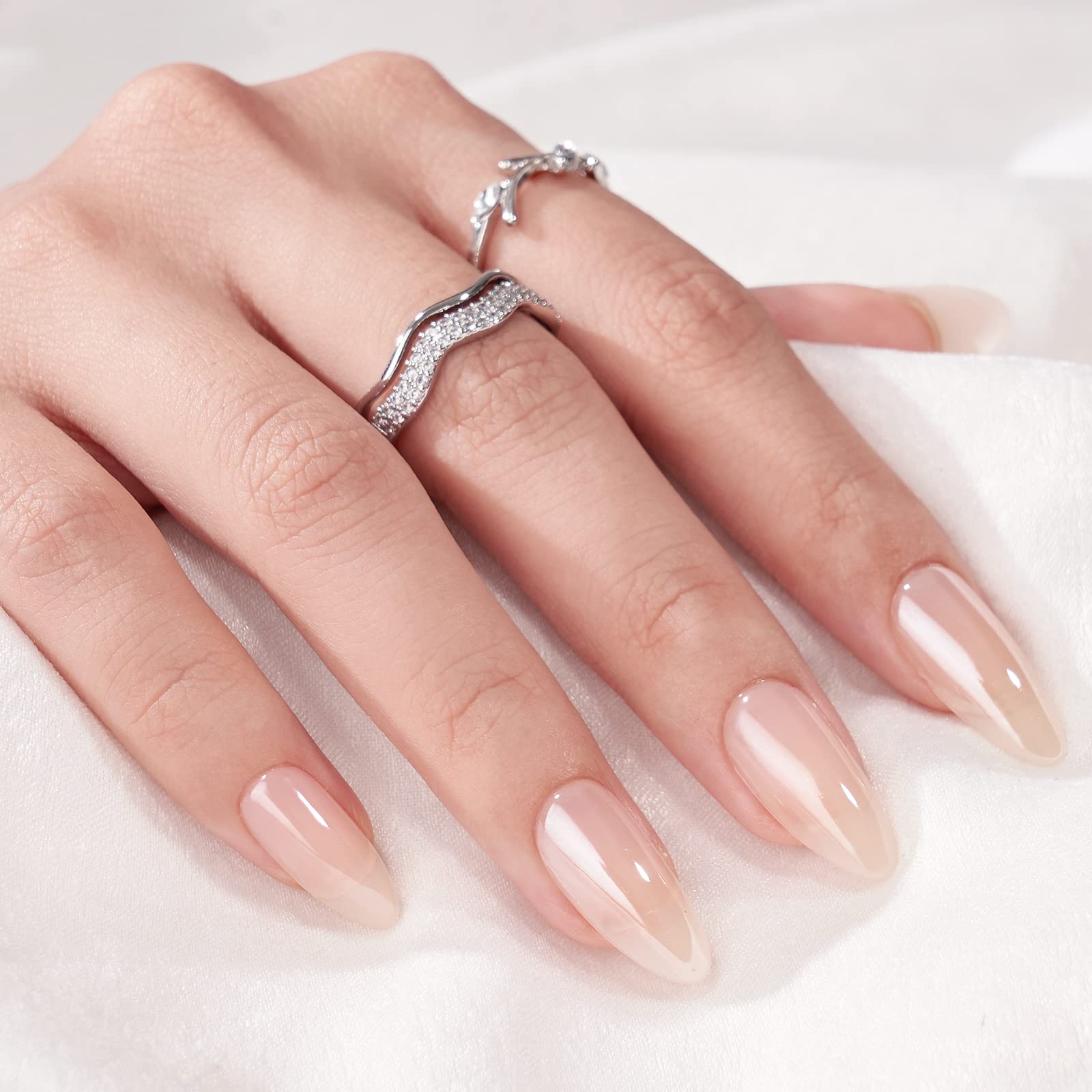 Smooth And Transparent Surface Pressing On Nails, Simple And Fashionable Designed Specifically For Girls And Women Suitable For Gift Giving
