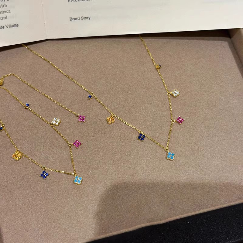 Dopamine Colorful Four-Leaf Flower Necklace for Women 2025 New Light Niche Exquisite High-End Versatile Elegant Whitening - view 4
