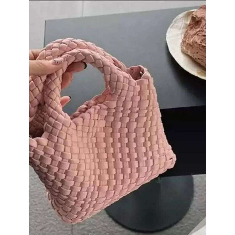 Handwoven Pure Leather Oulder Bag Basket Ape Cute Sle Women's Handbag Soft Fabric Magnetic Bule Closure