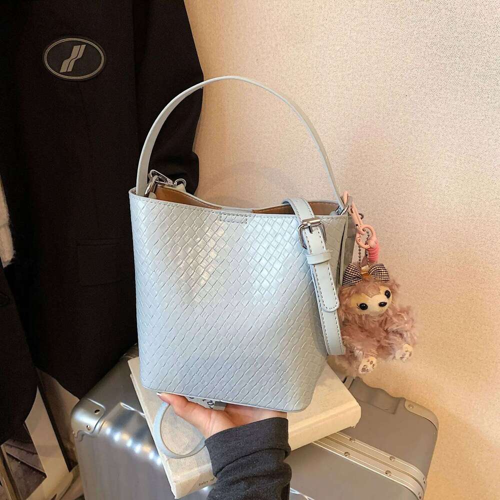 2025 Women's Woven Large Capacity Commuter Tote Bag Minimalist Solid Color Crossbody Shoulder Purse